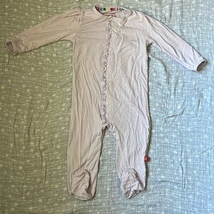 Magnetic me footie pajamas 6-9 months